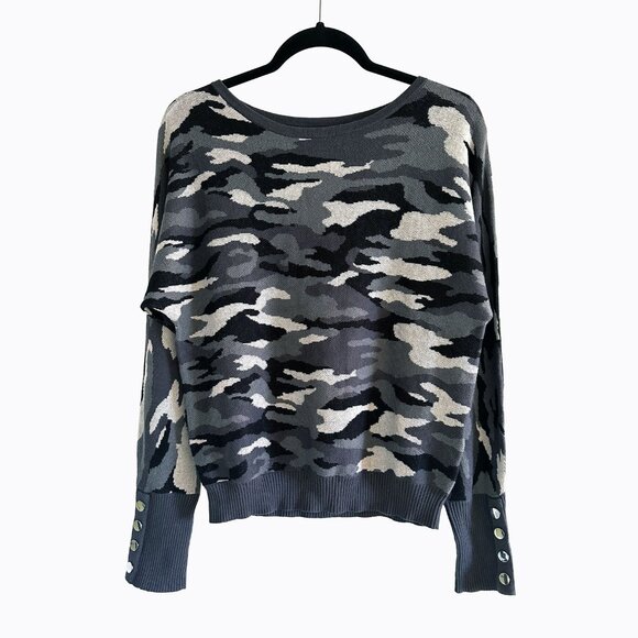 NY&C Button Sleeve Dolman Sweater Sz M Sweatshirt Camo Print Charcoal Gray Camo - Picture 1 of 6